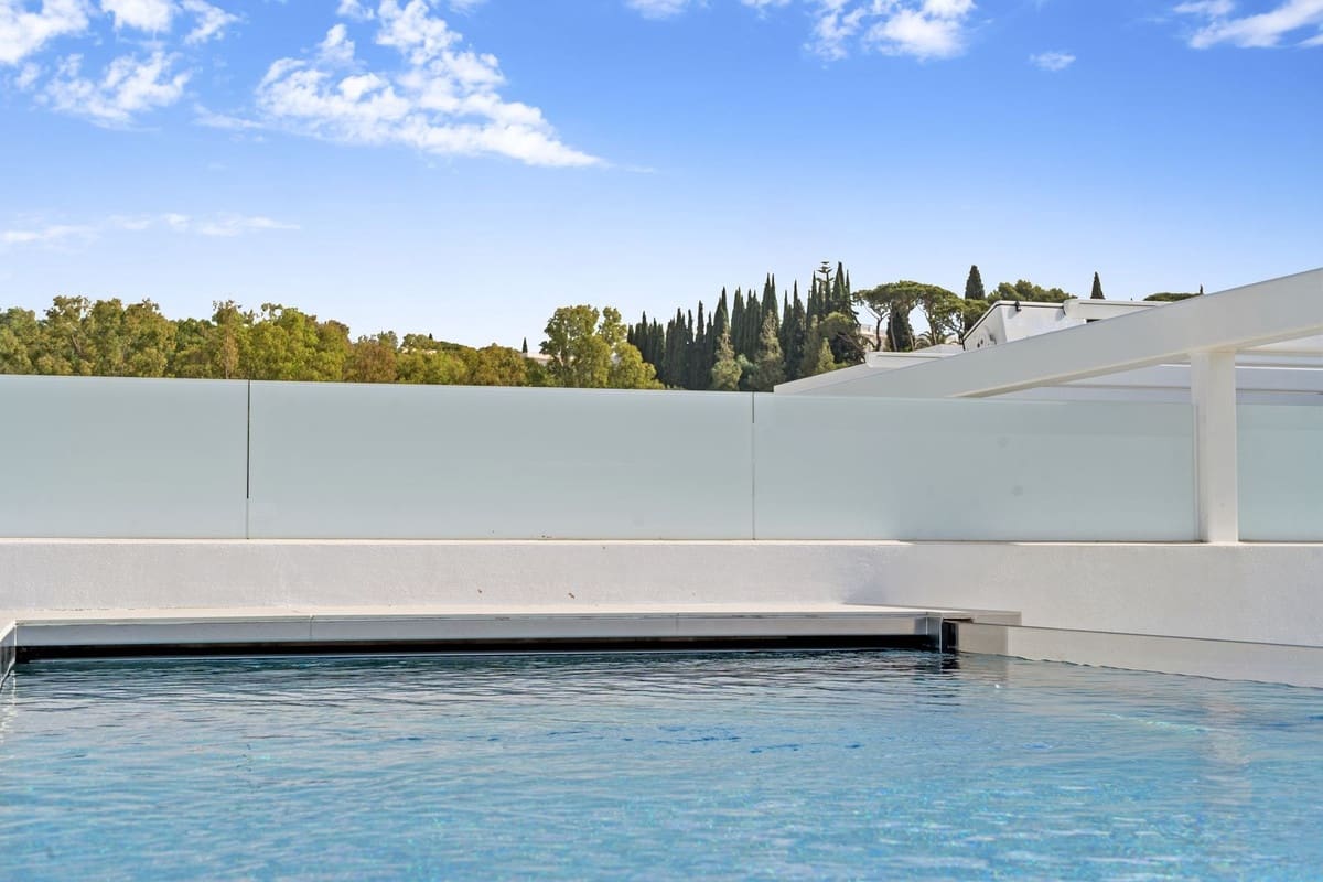 4 soveværelse Villa til salg i Golden Mile med swimmingpool garage - € 6.500.000 (Ref: 8648142)