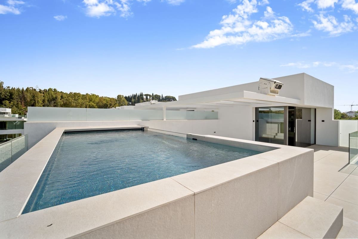 4 soveværelse Villa til salg i Golden Mile med swimmingpool garage - € 6.500.000 (Ref: 8648142)