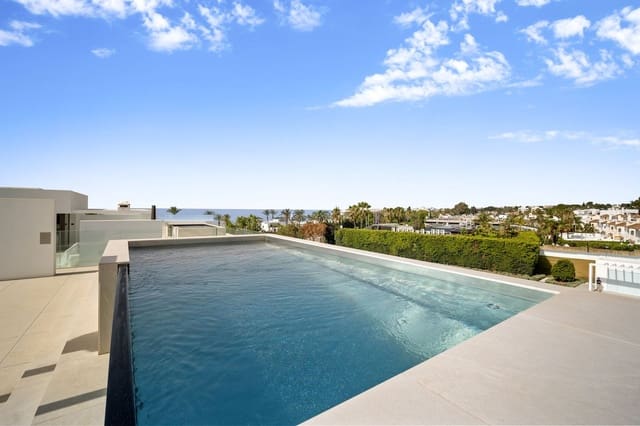 4 soverom Villa til salgs i Lomas De Marbella, Marbella med svømmebasseng garasje - € 6 500 000 (Ref: 8648142)