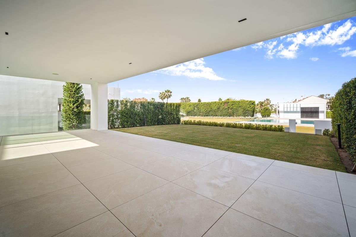 4 soveværelse Villa til salg i Golden Mile med swimmingpool garage - € 6.500.000 (Ref: 8648142)