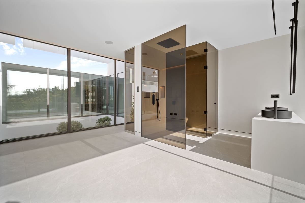 4 sypialnia Willa na sprzedaż w Golden Mile z basenem garażem - 6 500 000 € (Ref: 8648142)