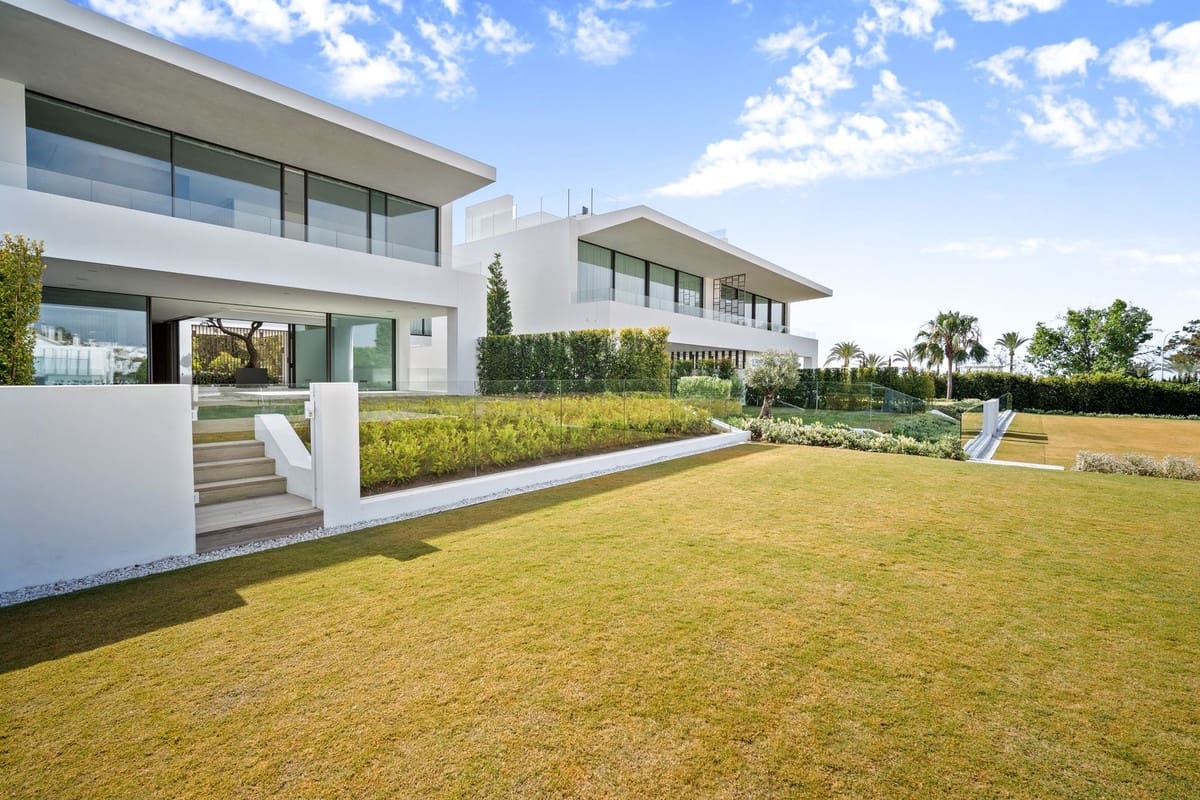 4 sypialnia Willa na sprzedaż w Golden Mile z basenem garażem - 6 500 000 € (Ref: 8648142)