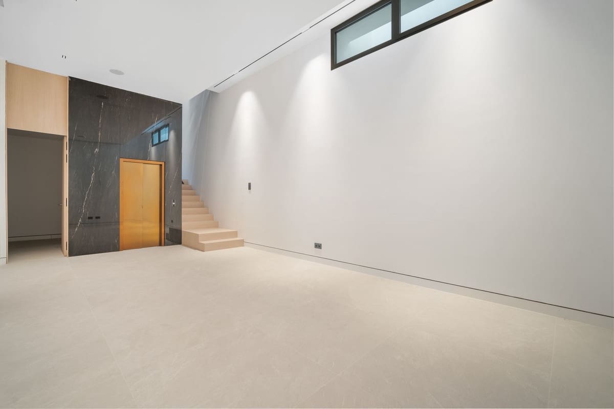 4 sypialnia Willa na sprzedaż w Golden Mile z basenem garażem - 6 500 000 € (Ref: 8648142)