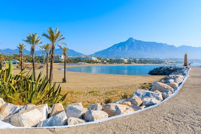 3 soveværelse Lejlighed til salg i La Duquesa / Puerto de la Duquesa, Manilva med swimmingpool garage - € 374.000 (Ref: 8770270)