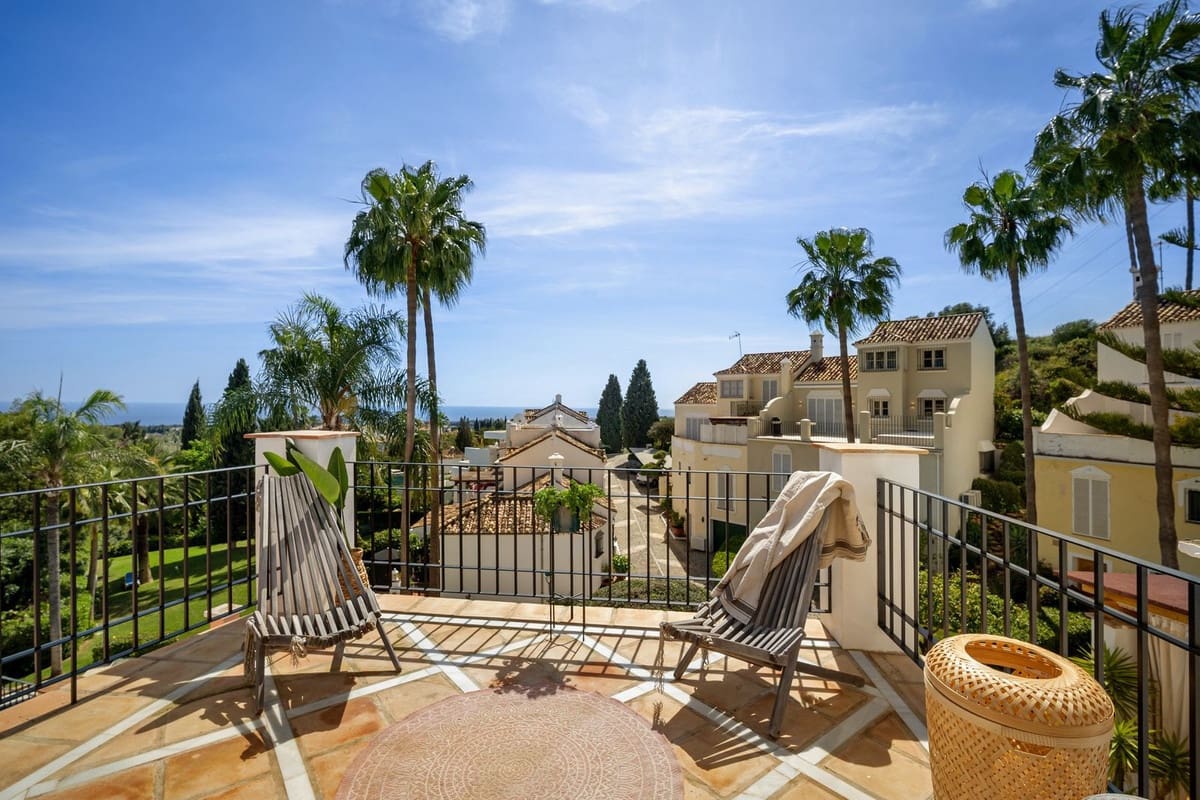 Casa de 4 habitaciones en Marbella en venta con piscina garaje - 1.695.000 € (Ref: 8929798)