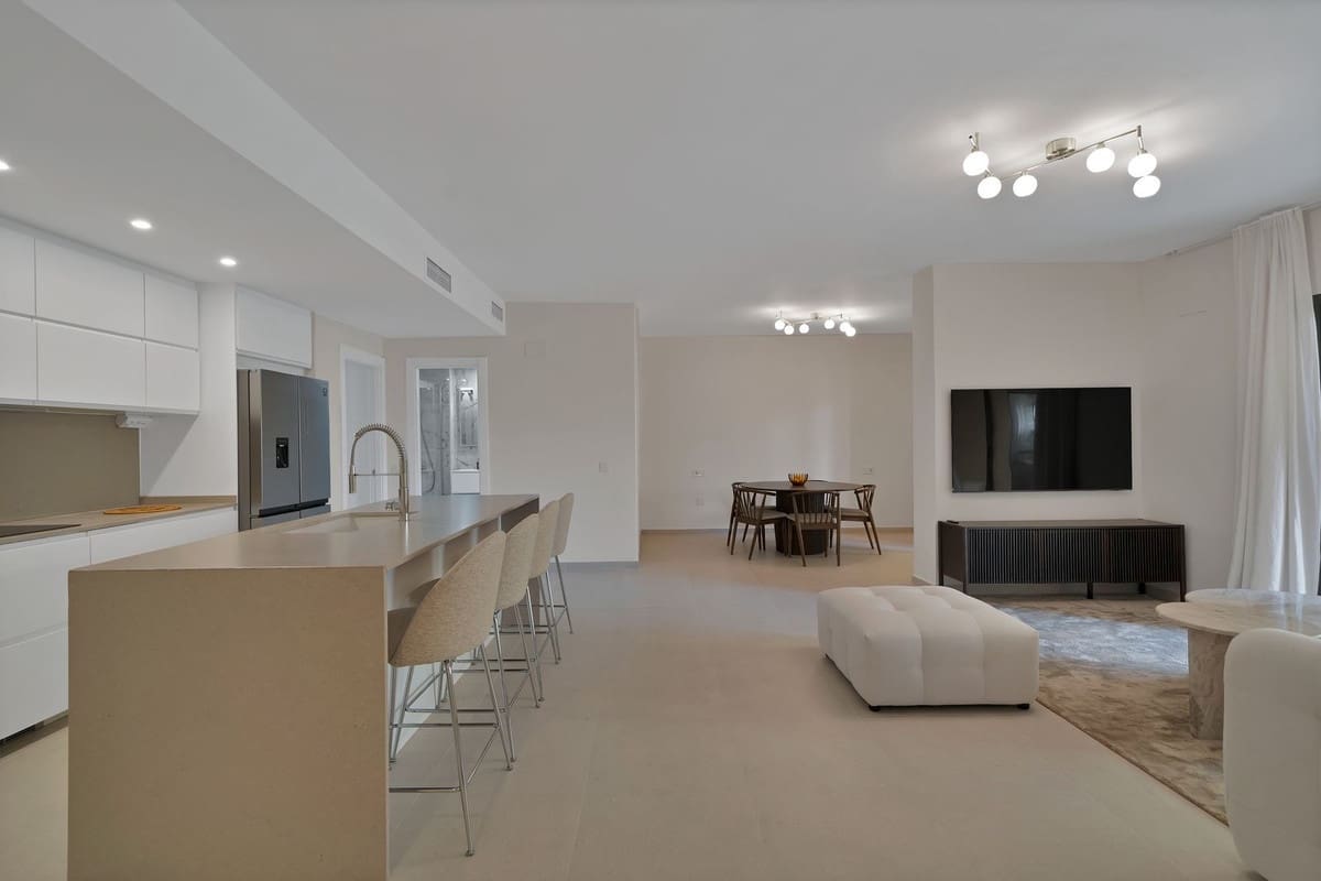 4 quarto Apartamento para venda em San Pedro de Alcantara com piscina - 695 000 € (Ref: 8948574)