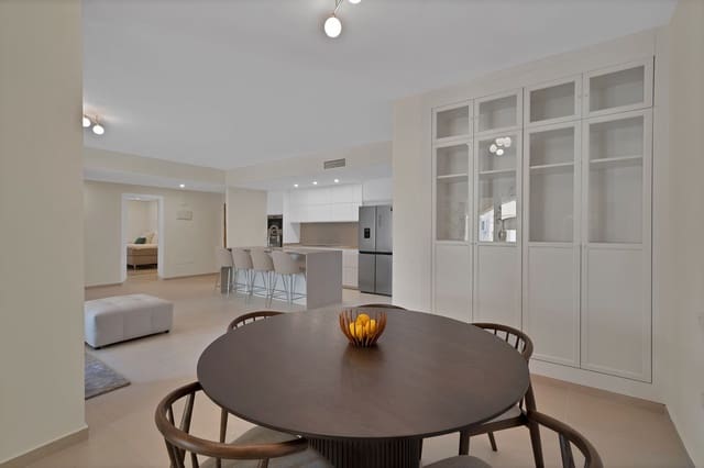 4 sovrum Lägenhet till salu i San Pedro de Alcántara Pueblo, Marbella med pool - 695 000 € (Ref: 8948574)