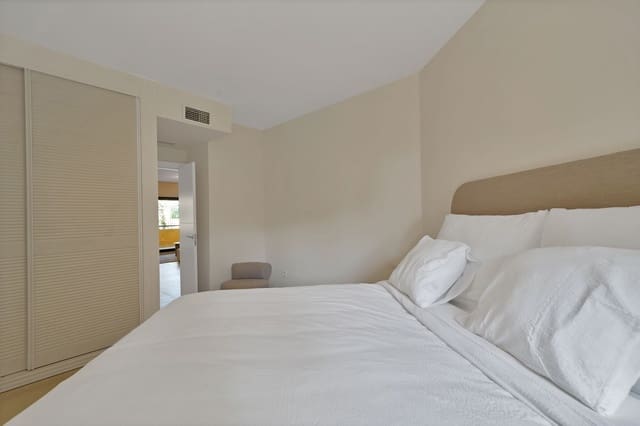 4 sovrum Lägenhet till salu i San Pedro de Alcántara Pueblo, Marbella med pool - 695 000 € (Ref: 8948574)