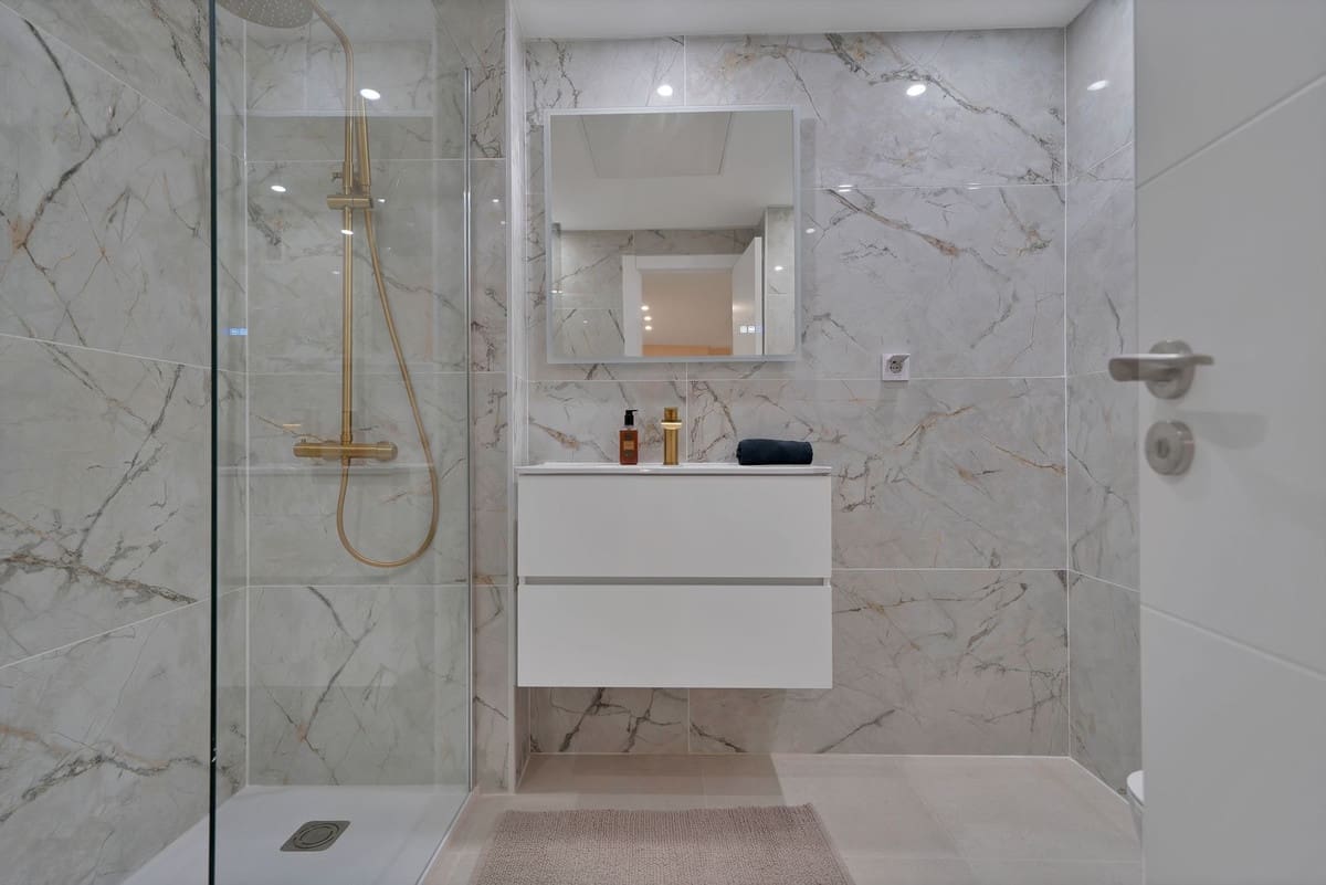 4 quarto Apartamento para venda em San Pedro de Alcantara com piscina - 695 000 € (Ref: 8948574)