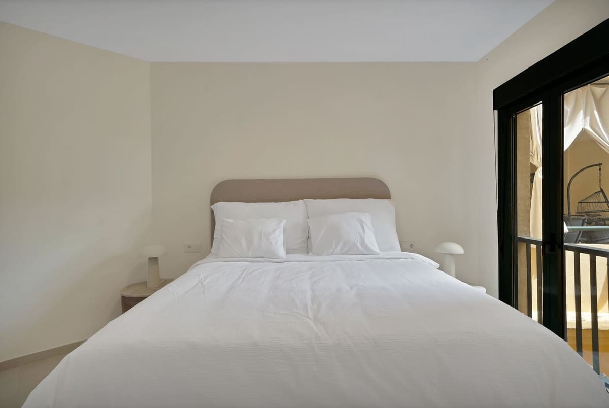 4 quarto Apartamento para venda em San Pedro de Alcantara com piscina - 695 000 € (Ref: 8948574)