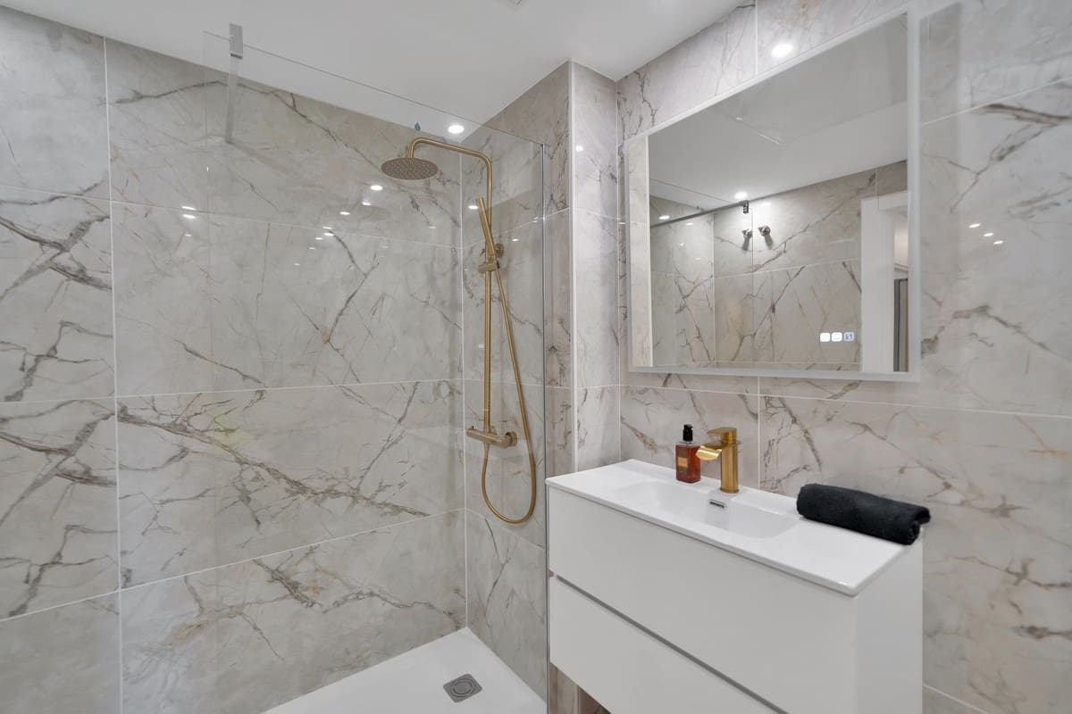 4 quarto Apartamento para venda em San Pedro de Alcantara com piscina - 695 000 € (Ref: 8948574)