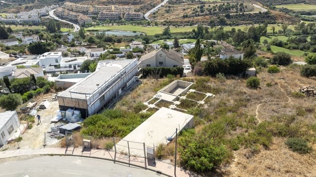 Solar/Parcela en Valle Romano Golf, Estepona en venta - 350.000 € (Ref: 8985578)