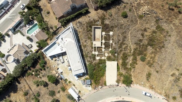 Solar/Parcela en Valle Romano Golf, Estepona en venta - 350.000 € (Ref: 8985578)
