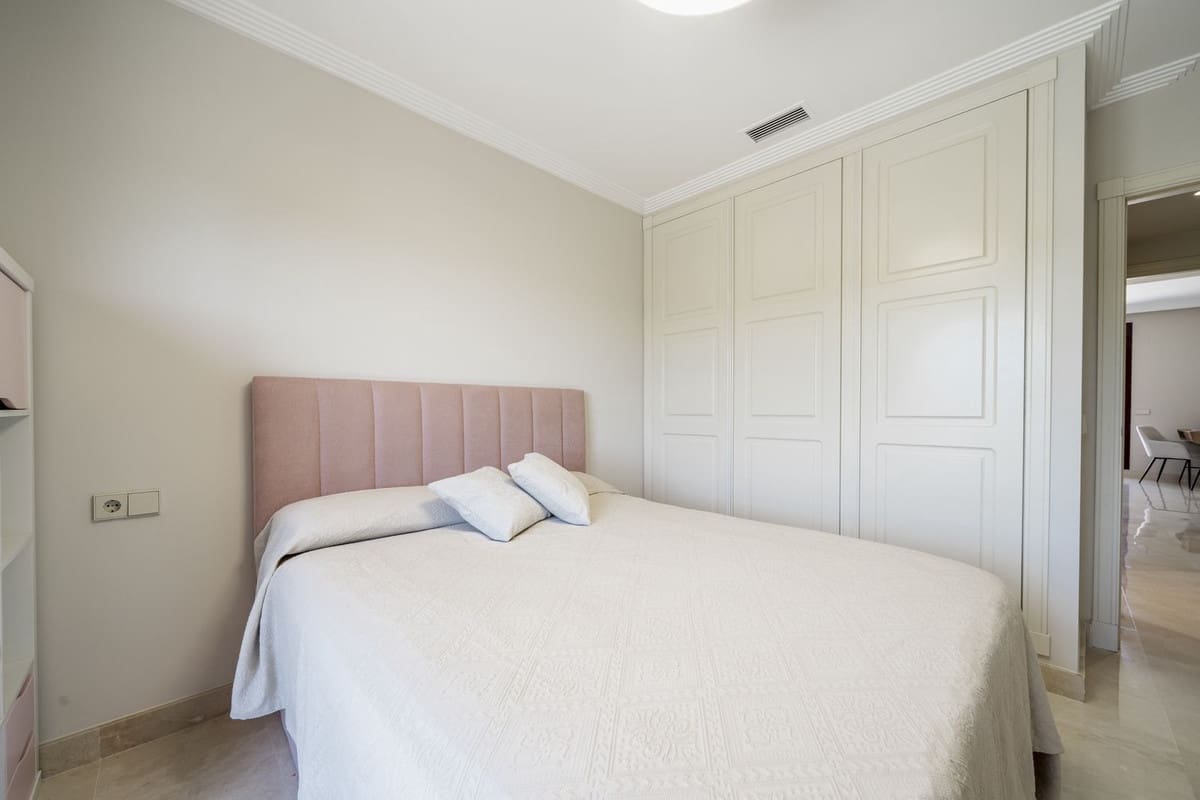 3 soverom Leilighet til salgs i Estepona med svømmebasseng garasje - € 990 000 (Ref: 9031305)