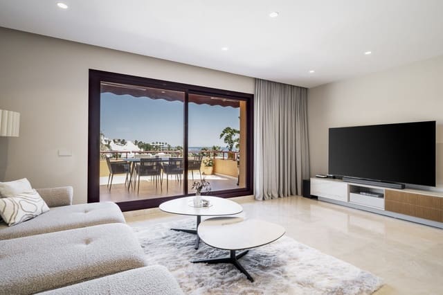 3 bedroom Apartment for sale in Guadalobón, Estepona with pool garage - € 990,000 (Ref: 9031305)