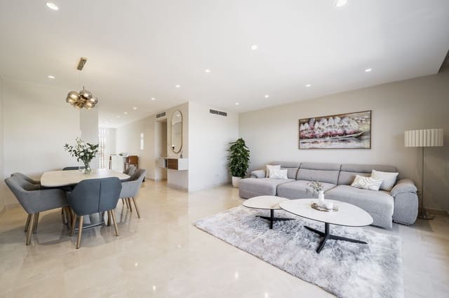 3 bedroom Apartment for sale in Guadalobón, Estepona with pool garage - € 990,000 (Ref: 9031305)