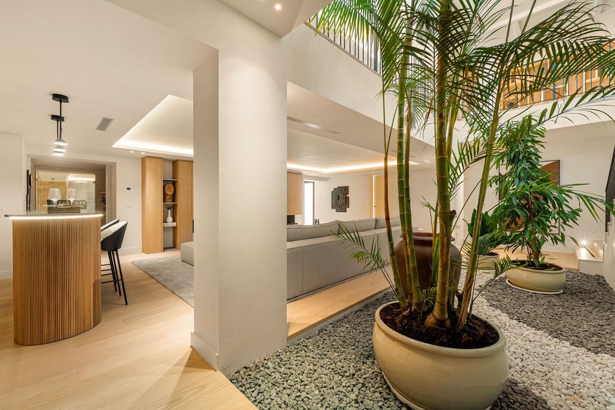 6 soveværelse Villa til salg i Marbella med swimmingpool garage - € 8.650.000 (Ref: 9062180)