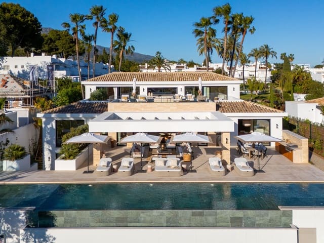 6 sypialnia Willa na sprzedaż w Las Brisas, Marbella z basenem garażem - 8 650 000 € (Ref: 9062180)