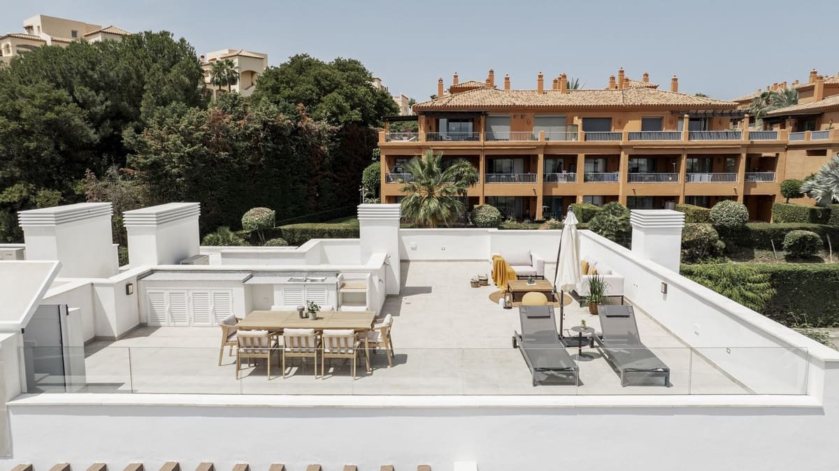 3 soveværelse Penthouse til salg i Benahavis med swimmingpool garage - € 925.000 (Ref: 9077813)