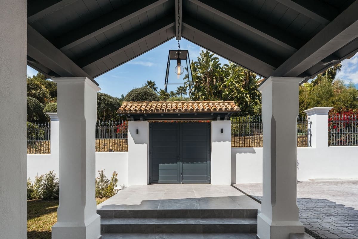 5 soveværelse Villa til salg i Golden Mile med swimmingpool garage - € 6.980.000 (Ref: 9098925)