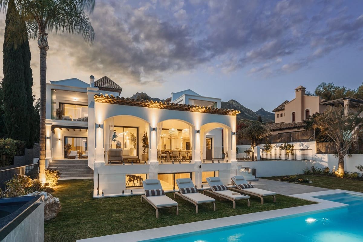 5 soverom Villa til salgs i Golden Mile med svømmebasseng garasje - € 6 980 000 (Ref: 9098925)