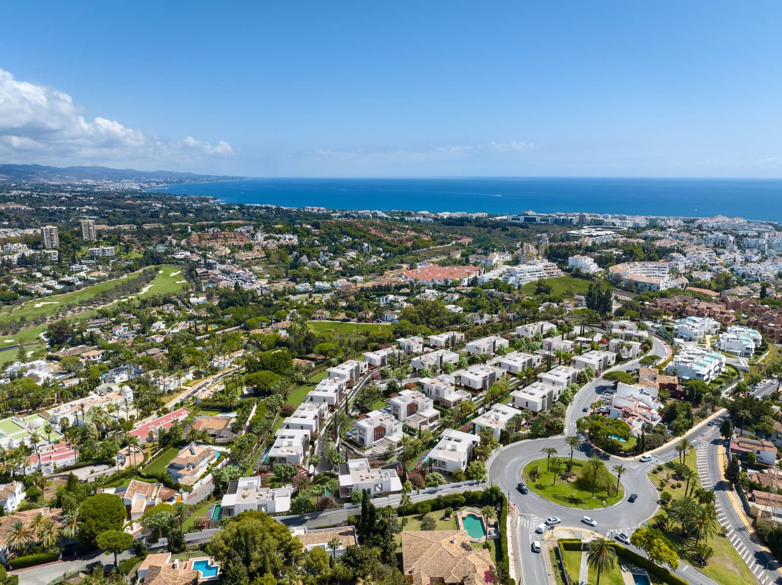 5 soverom Villa til salgs i Nueva Andalucia med svømmebasseng garasje - € 5 780 000 (Ref: 9134143)