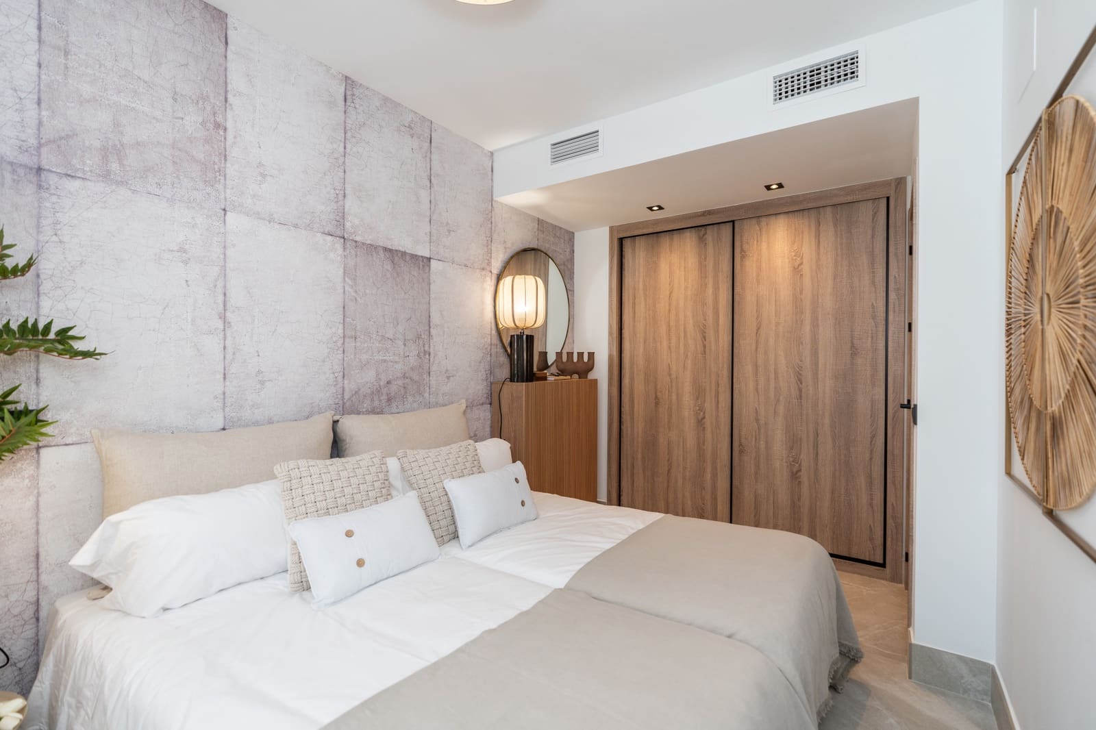 3 soverom Hus til salgs i Mijas Costa med svømmebasseng garasje - € 631 000 (Ref: 9141446)