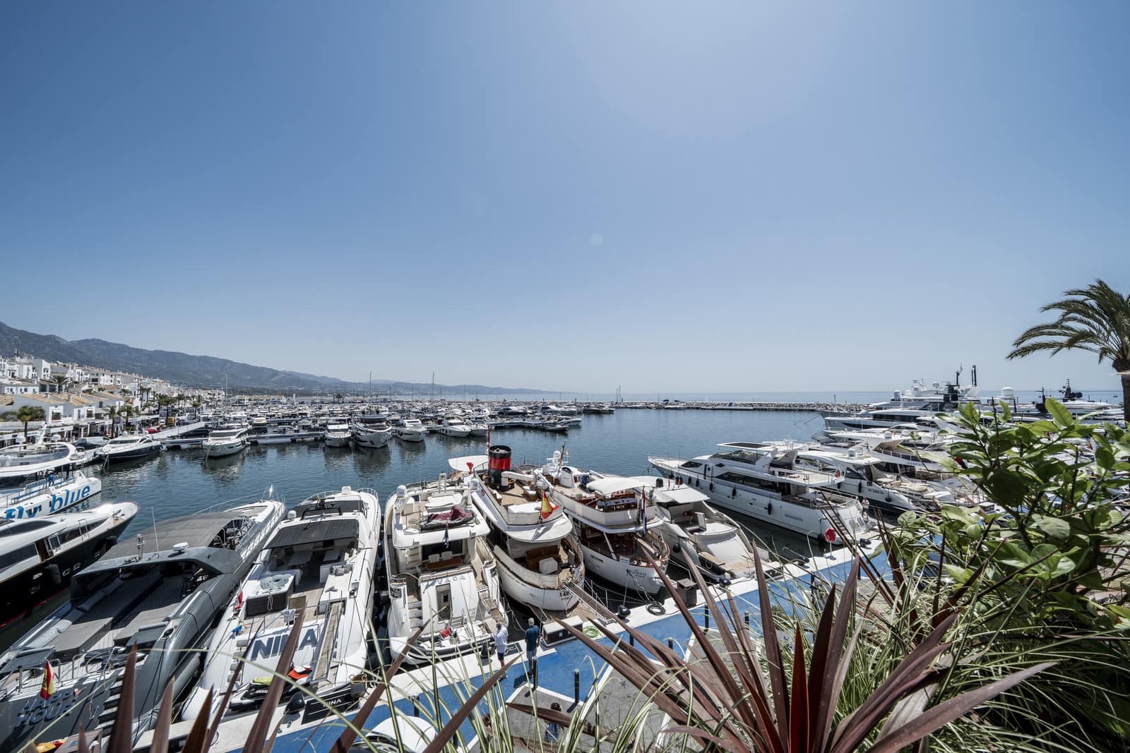 3 chambre Appartement à vendre à Puerto Banus - 3 195 000 € (Ref: 9142675)