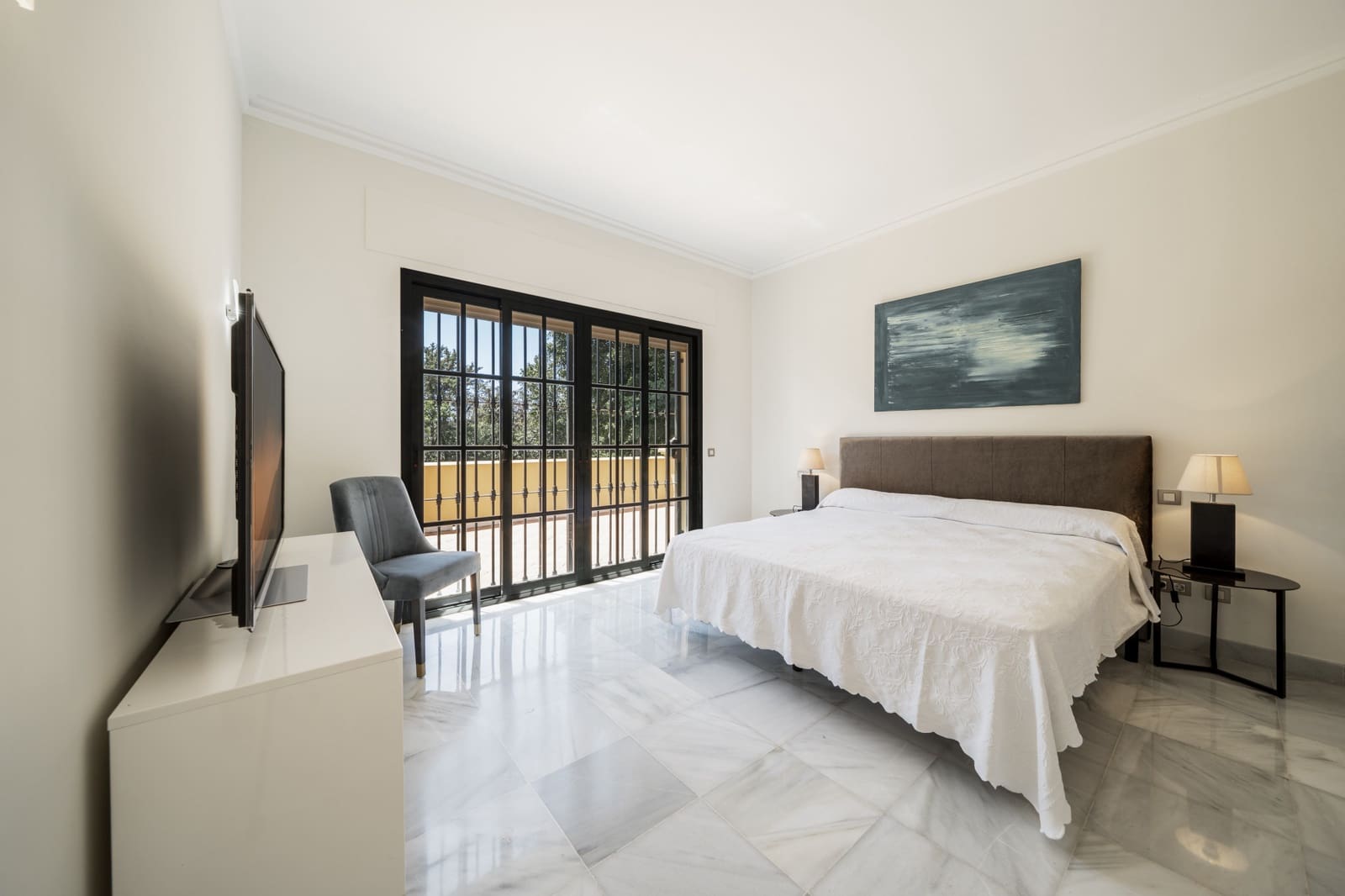 5 soveværelse Villa til leje i Guadalmina med swimmingpool garage - € 12.000 (Ref: 9183340)