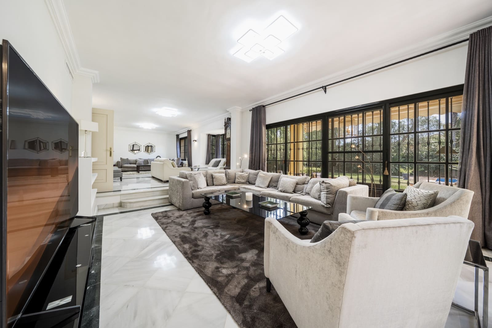 5 soveværelse Villa til leje i Guadalmina med swimmingpool garage - € 12.000 (Ref: 9183340)