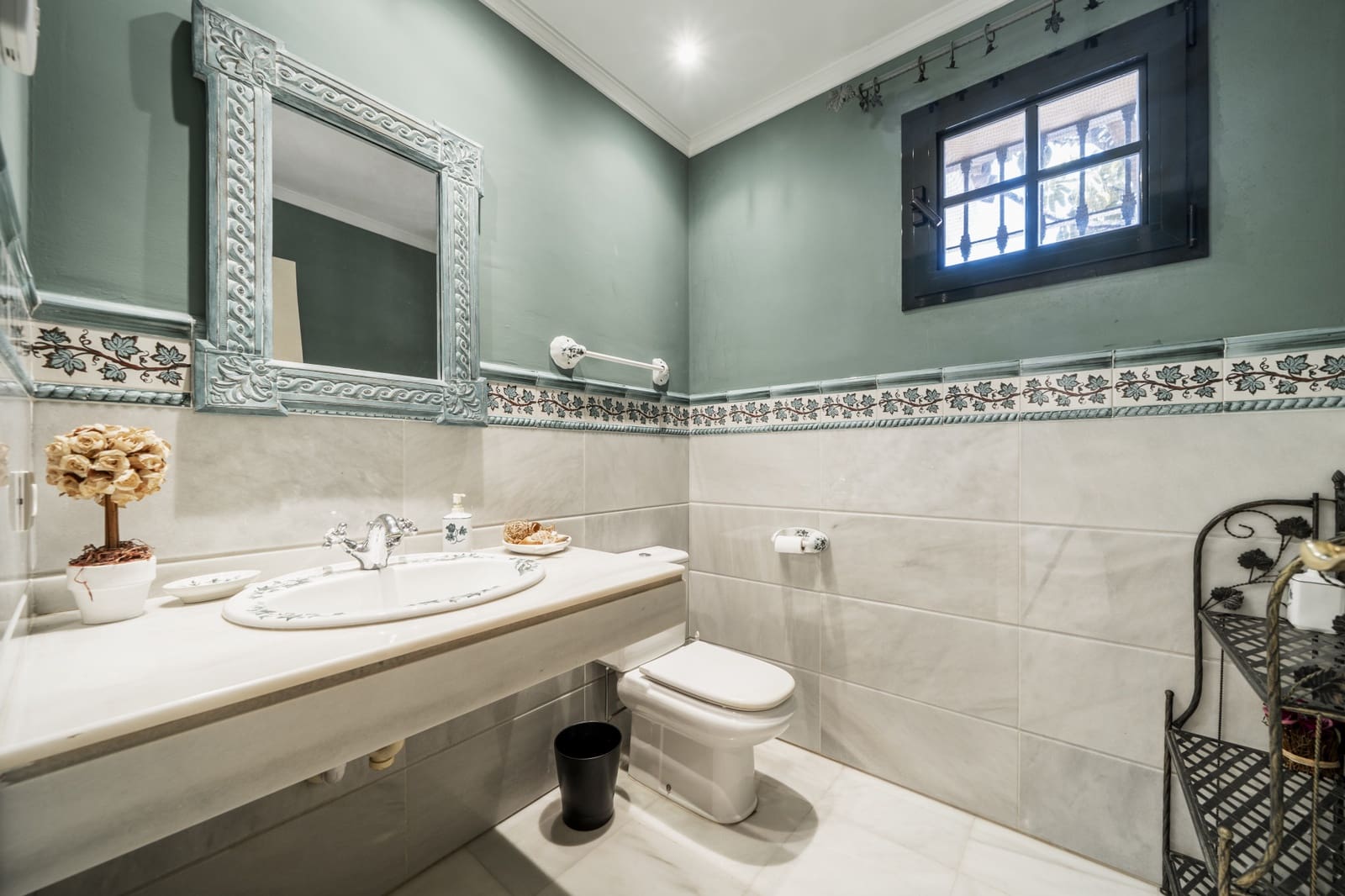 5 soveværelse Villa til leje i Guadalmina med swimmingpool garage - € 12.000 (Ref: 9183340)