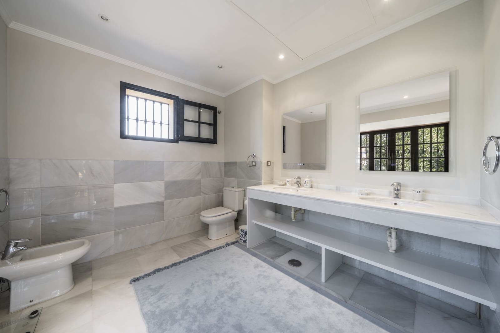 5 soveværelse Villa til leje i Guadalmina med swimmingpool garage - € 12.000 (Ref: 9183340)