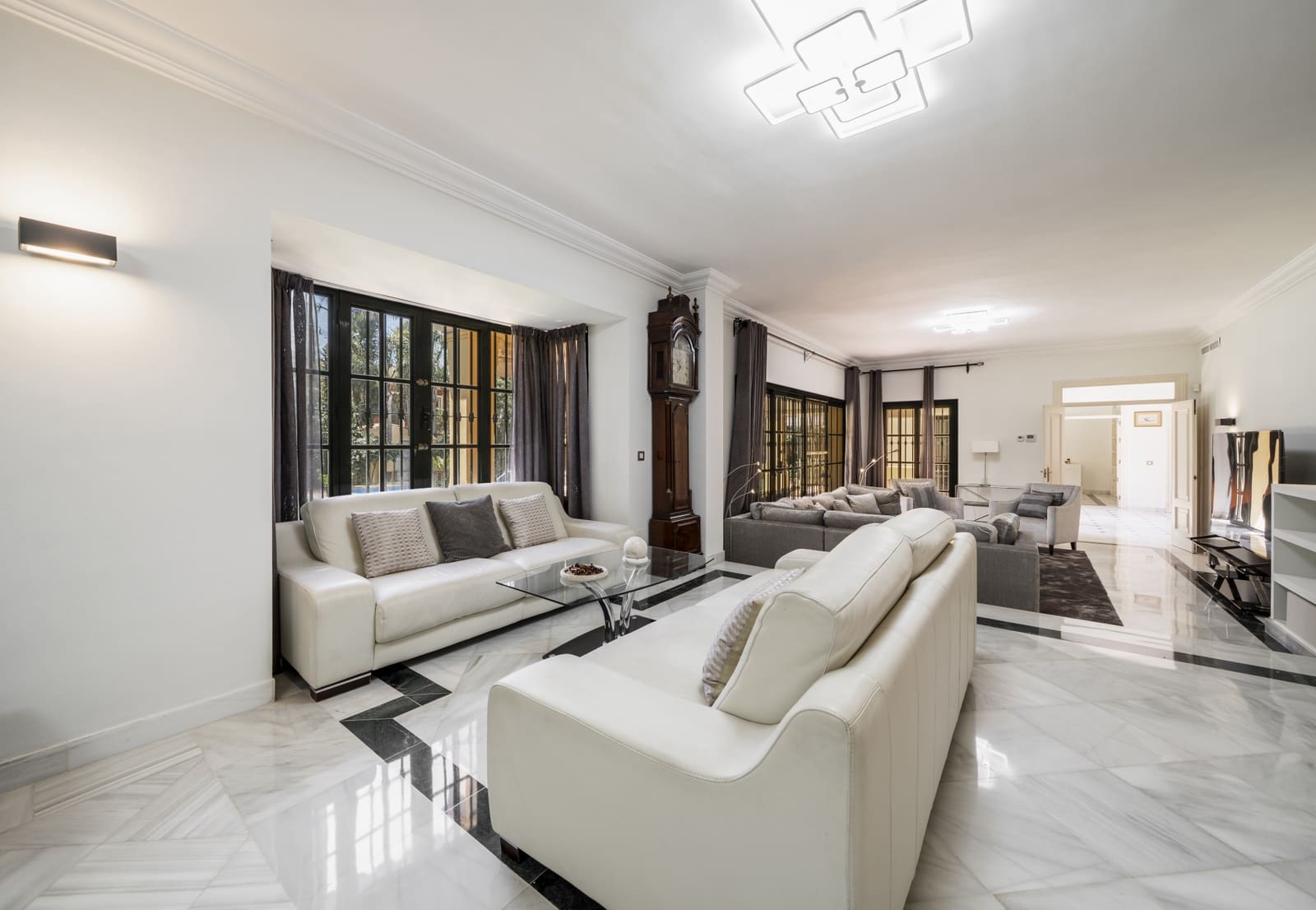 5 soveværelse Villa til leje i Guadalmina med swimmingpool garage - € 12.000 (Ref: 9183340)