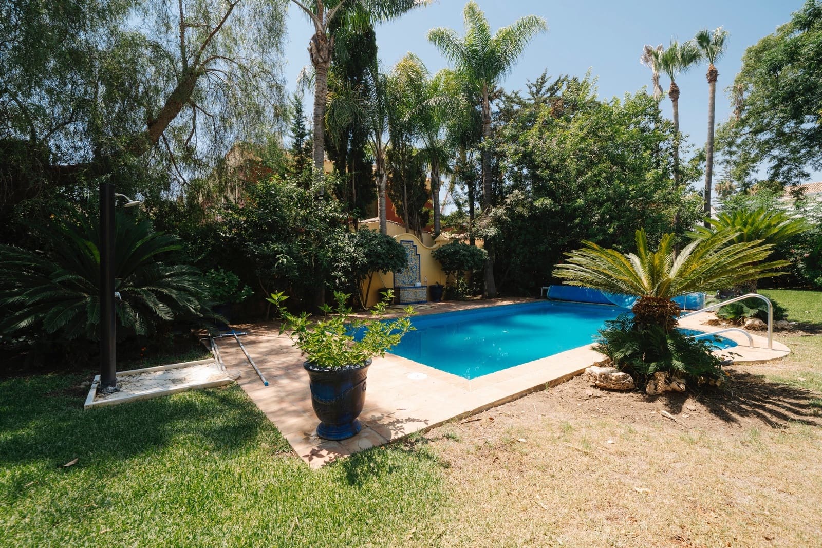 5 soveværelse Villa til leje i Guadalmina med swimmingpool garage - € 12.000 (Ref: 9183340)