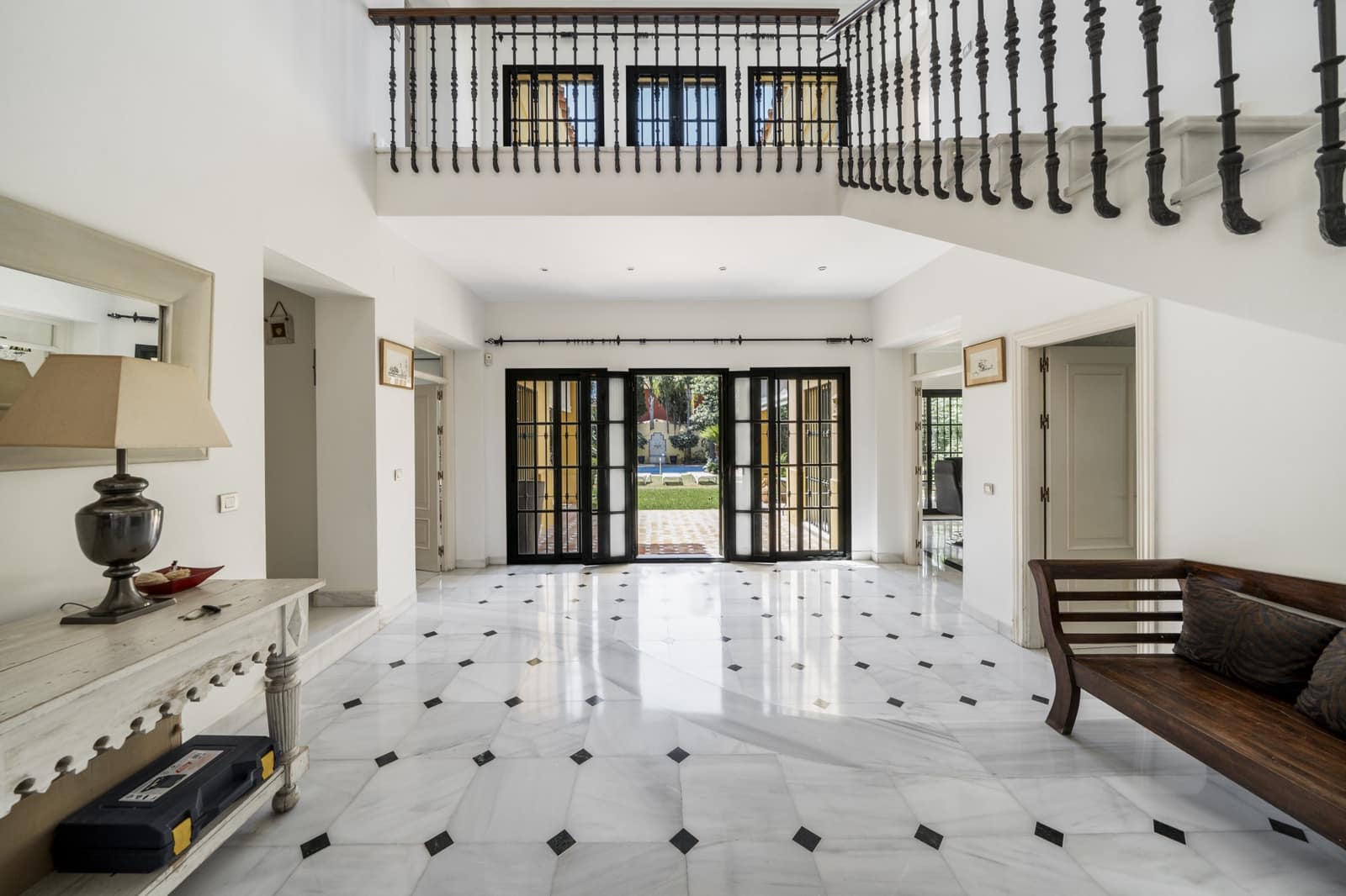 5 soveværelse Villa til leje i Guadalmina med swimmingpool garage - € 12.000 (Ref: 9183340)