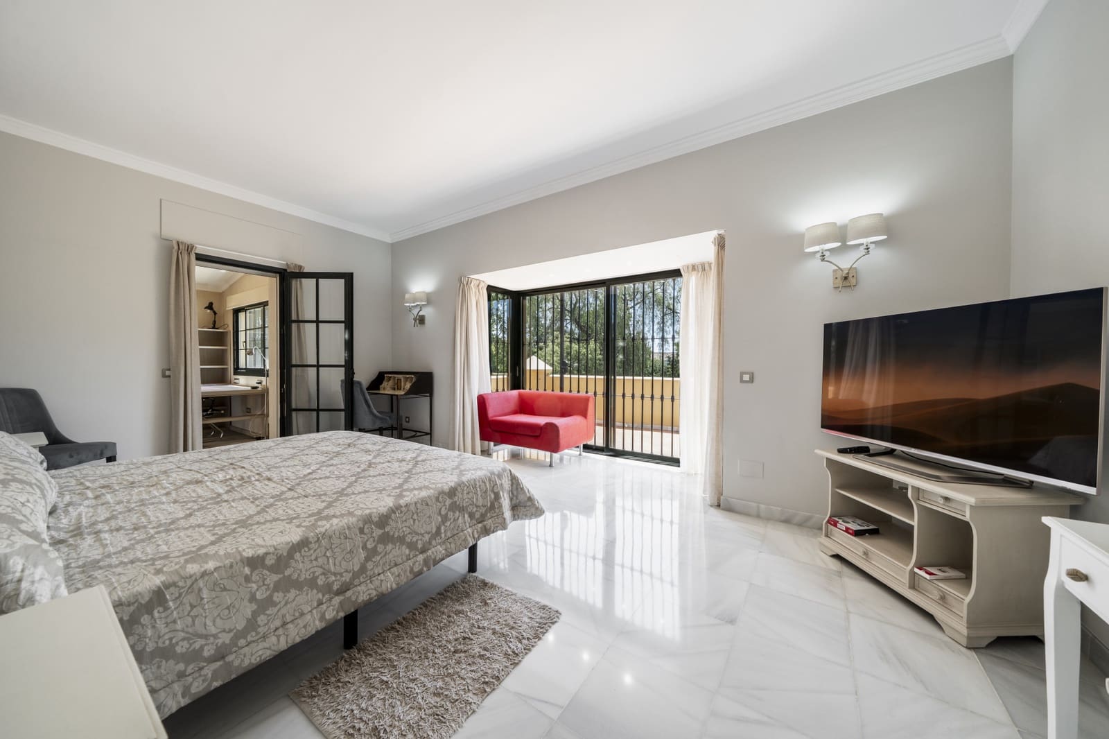 5 soveværelse Villa til leje i Guadalmina med swimmingpool garage - € 12.000 (Ref: 9183340)