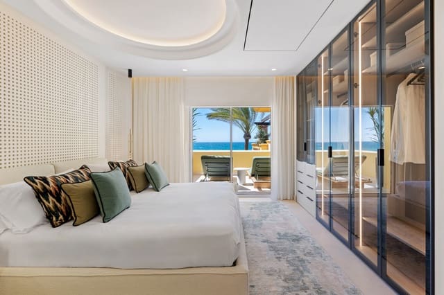 3 makuuhuone Huoneisto myytävänä paikassa Río Real, Marbella mukana uima-altaan 
autotalli - 2 995 000 € (Ref: 9183341)