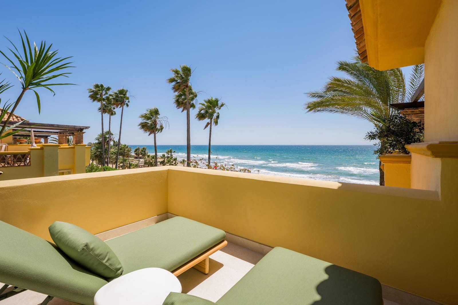 3 bedroom Apartment for sale in Marbella with pool garage - € 2,995,000 (Ref: 9183341)