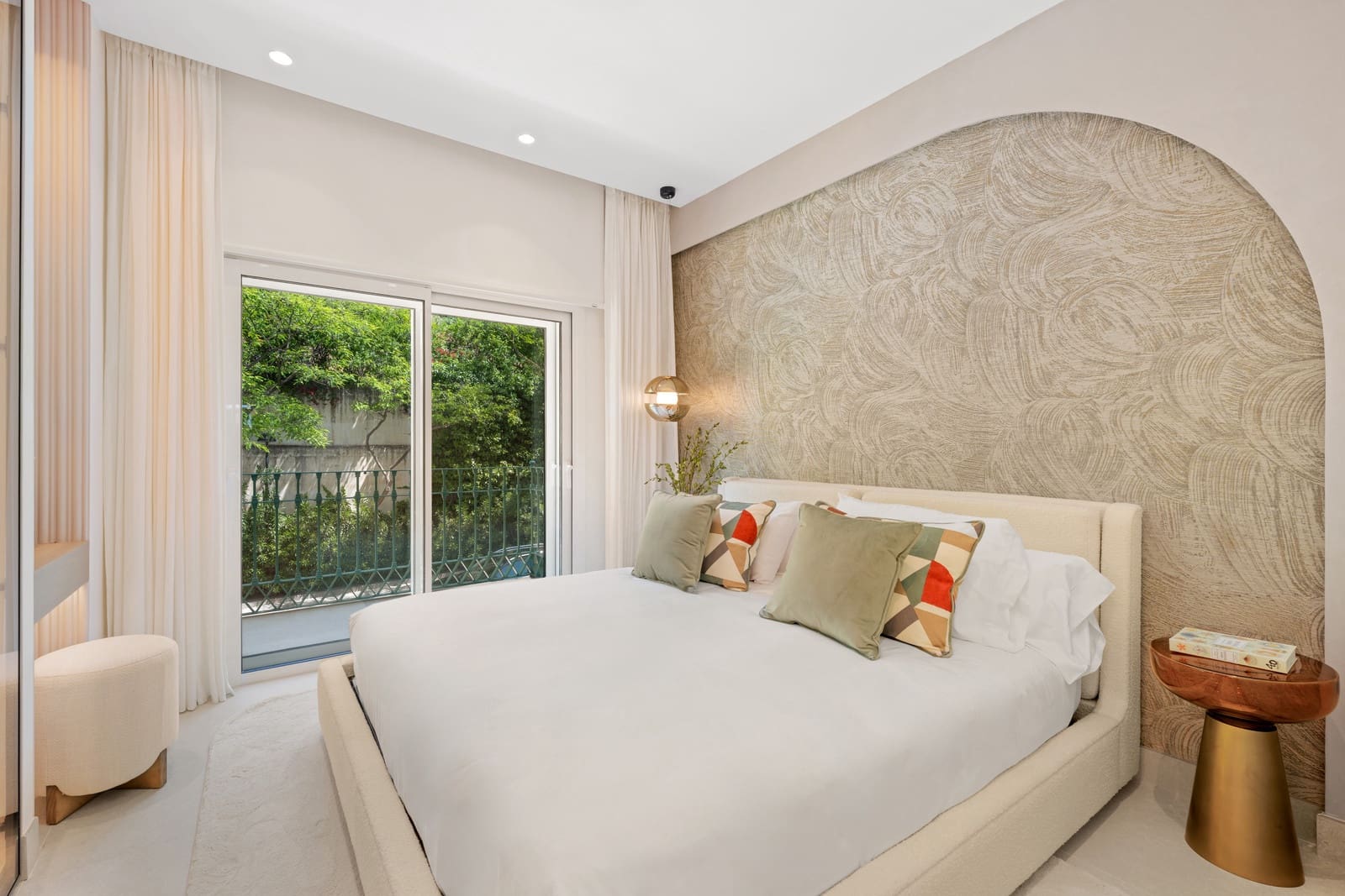 3 bedroom Apartment for sale in Marbella with pool garage - € 2,995,000 (Ref: 9183341)
