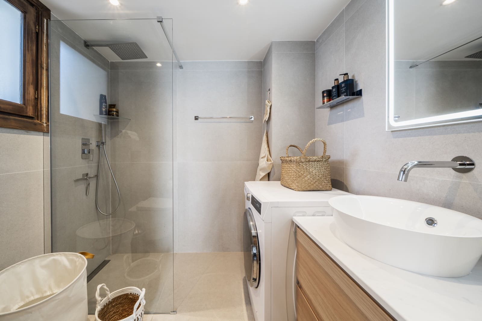 3 Zimmer Apartment zu verkaufen in Nueva Andalucia mit Pool Garage - 765.000 € (Ref: 9192103)