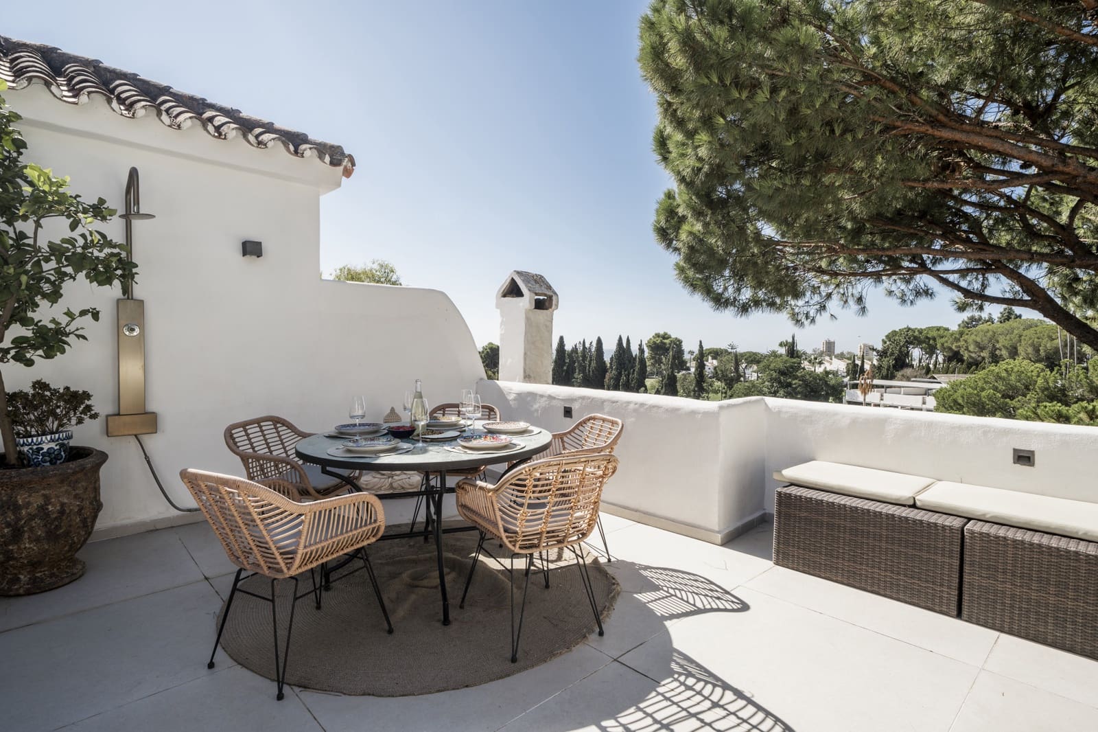 3 Zimmer Apartment zu verkaufen in Nueva Andalucia mit Pool Garage - 765.000 € (Ref: 9192103)