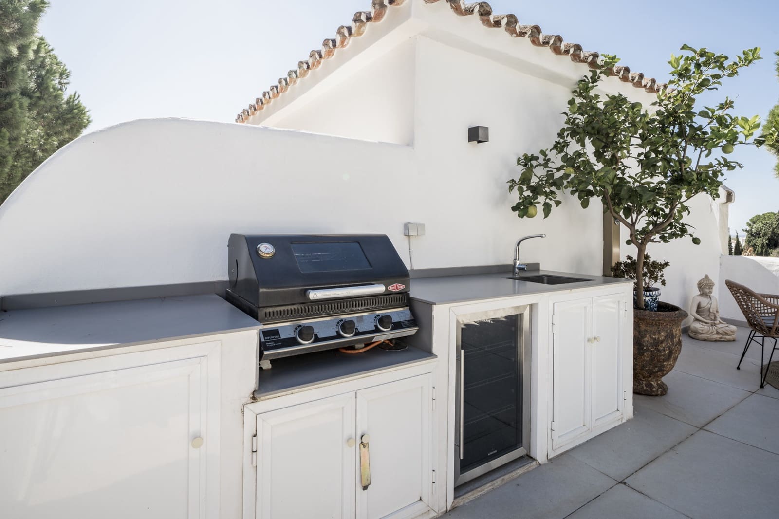 3 Zimmer Apartment zu verkaufen in Nueva Andalucia mit Pool Garage - 765.000 € (Ref: 9192103)