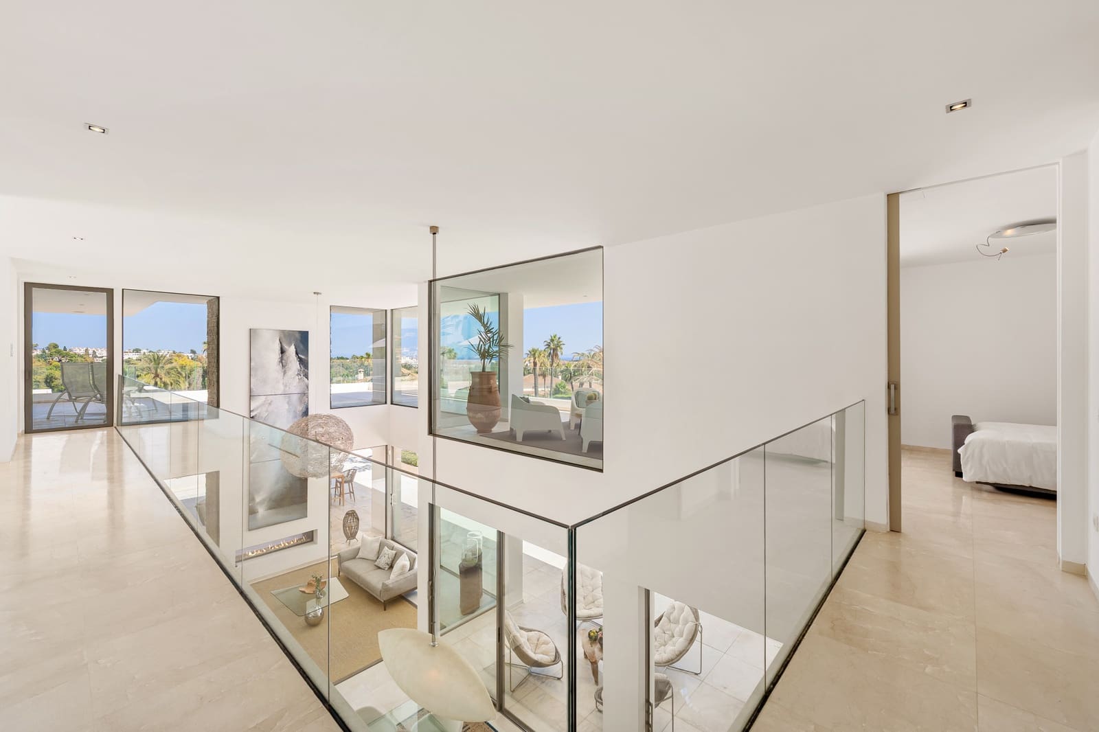 Chalet de 7 habitaciones en Nueva Andalucia en venta con piscina garaje - 7.950.000 € (Ref: 9192104)