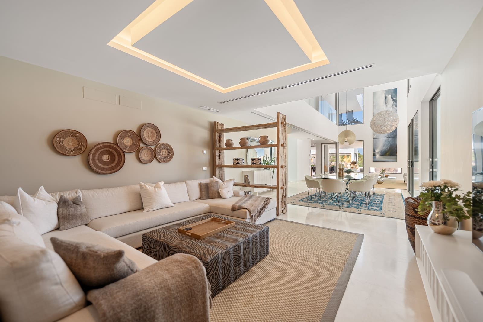 Chalet de 7 habitaciones en Nueva Andalucia en venta con piscina garaje - 7.950.000 € (Ref: 9192104)