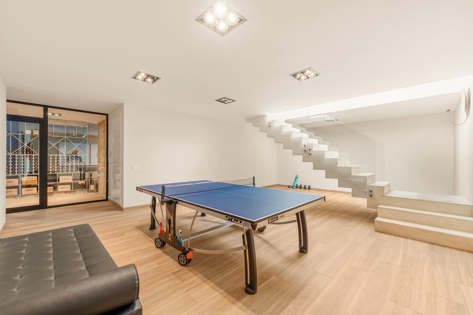 Chalet de 7 habitaciones en Nueva Andalucia en venta con piscina garaje - 7.950.000 € (Ref: 9192104)