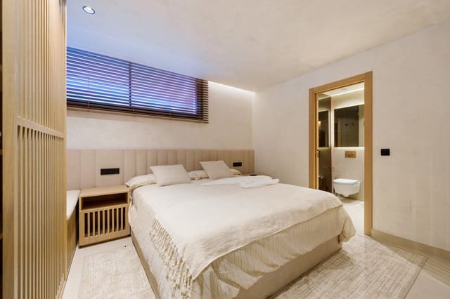 4 sypialnia Dom na sprzedaż w Nagüeles Alto, Marbella z basenem garażem - 2 395 000 € (Ref: 9208153)