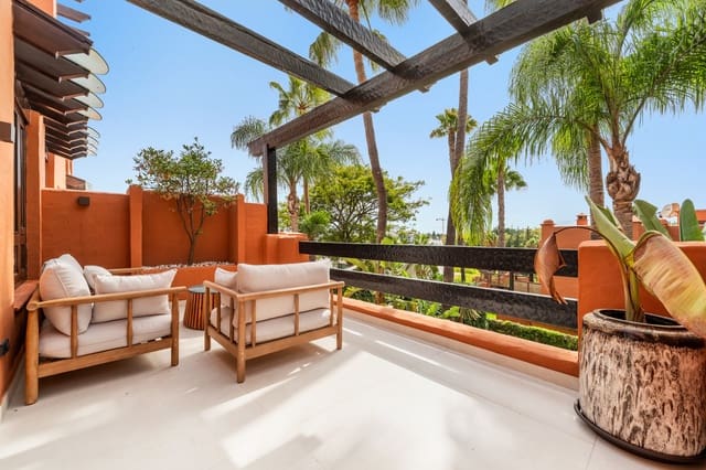 4 sypialnia Dom na sprzedaż w Nagüeles Alto, Marbella z basenem garażem - 2 395 000 € (Ref: 9208153)