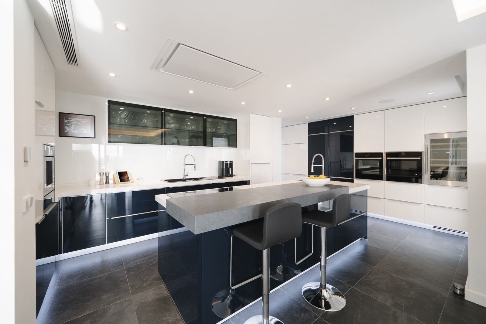 5 chambre Villa/Maison à vendre à Nueva Andalucia avec piscine garage - 3 350 000 € (Ref: 9256822)