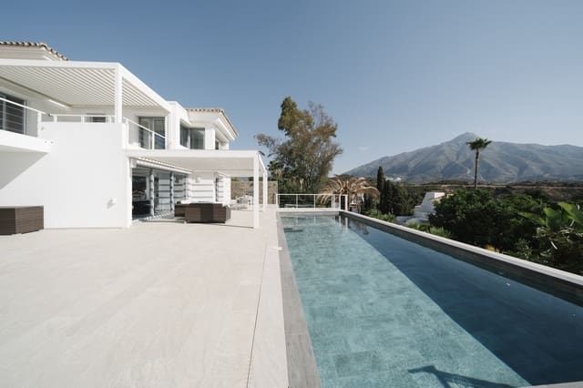5 soveværelse Villa til salg i Nueva Andalucia, Marbella med swimmingpool garage - € 3.350.000 (Ref: 9256822)