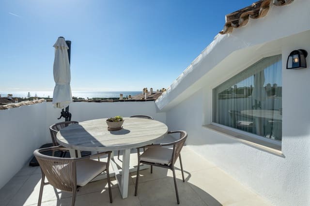 5 bedroom Villa for sale in Sierra Blanca, Marbella with pool garage - € 2,695,000 (Ref: 9256831)